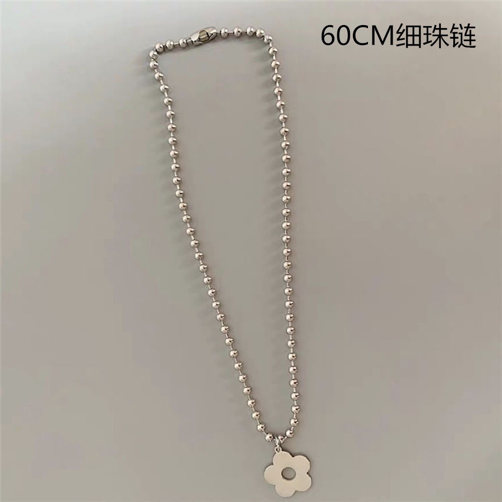 Dây chuyền choker đính hạt tròn nhỏ mặt hình bông hoa kiểu Hàn Quốc phong cách punk cá tính cho nữ | BigBuy360 - bigbuy360.vn