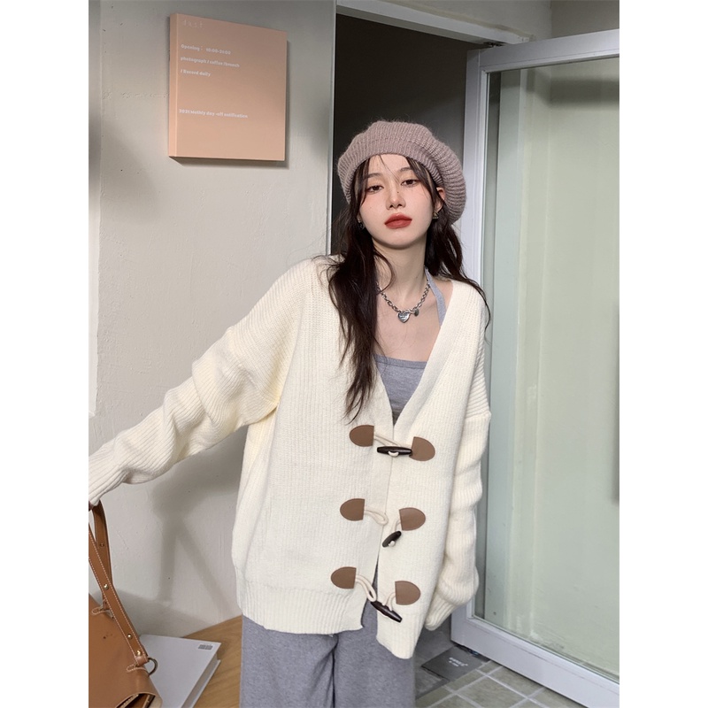 Áo khoác cardigan dệt kim + áo quây xám + quần ống rộng phong cách nhẹ nhàng dành cho nữ