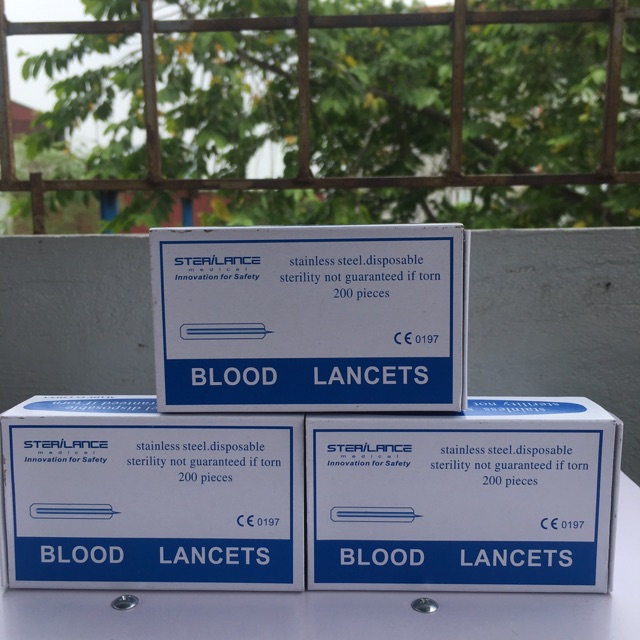 1 Hộp 200 Cây Kim Chích Mụn lấy nhân mụn BLOOD LANCETS