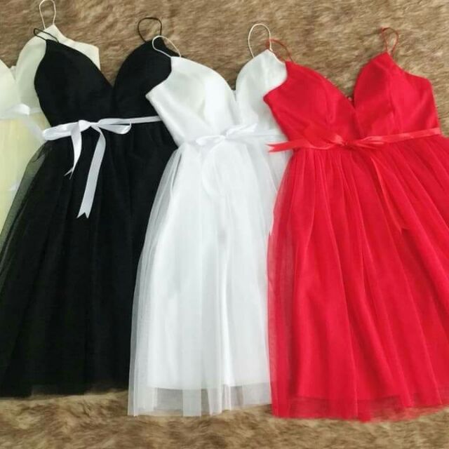 Thu thuỷ chuyên sỉ lẻ đầm thiết kế đầm công chúa giá rẻ đẹp Cho khách hàng nhé .2đam công chúa
