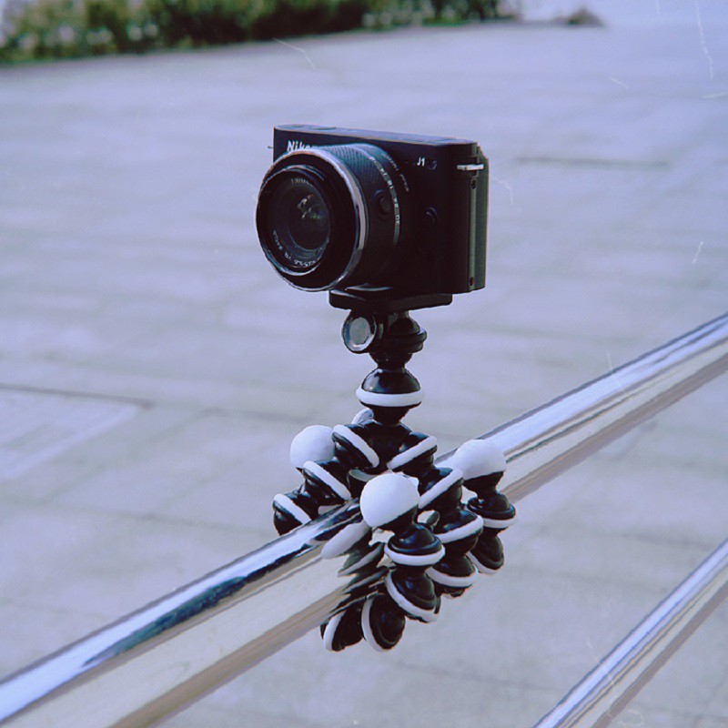 Lammcou Octopus Tripod Universal Flexible Gorillapod Tripods with Phone Holder Clipcompatible with Smartphone Camera