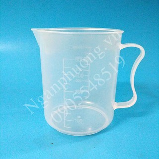 Ca đong nhựa 500ml có vạch chia
