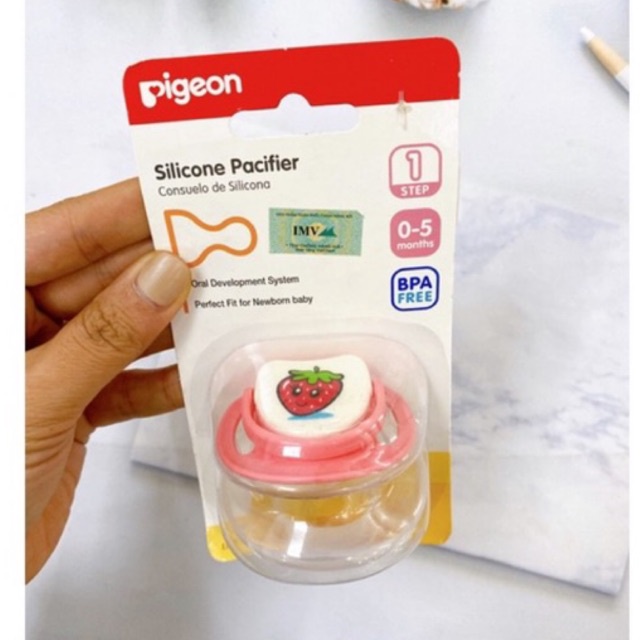 Ty ngậm Pigone Silicon bước 1 0-5 tháng