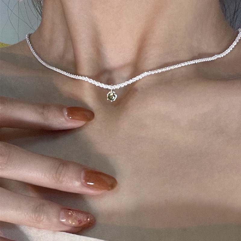 Vòng cổ Mặt Đá Zircon Xanh Lá Lấp Lánh Đơn Giản