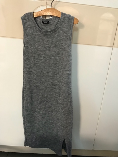 Đầm body size M thanh lý 30k