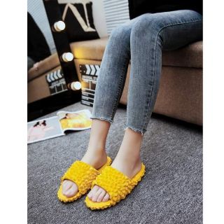 Dép sầu riêng trend 2020