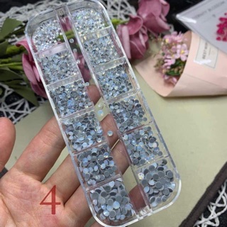 Đá chân keo khay 12 ô chia size sieu sáng đẹp