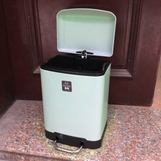 THÙNG RÁC VUÔNG LOCK&LOCK BYP122