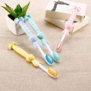 Combo 4 chiếc bàn chải đánh răng hình thú có nắp đậy cho bé