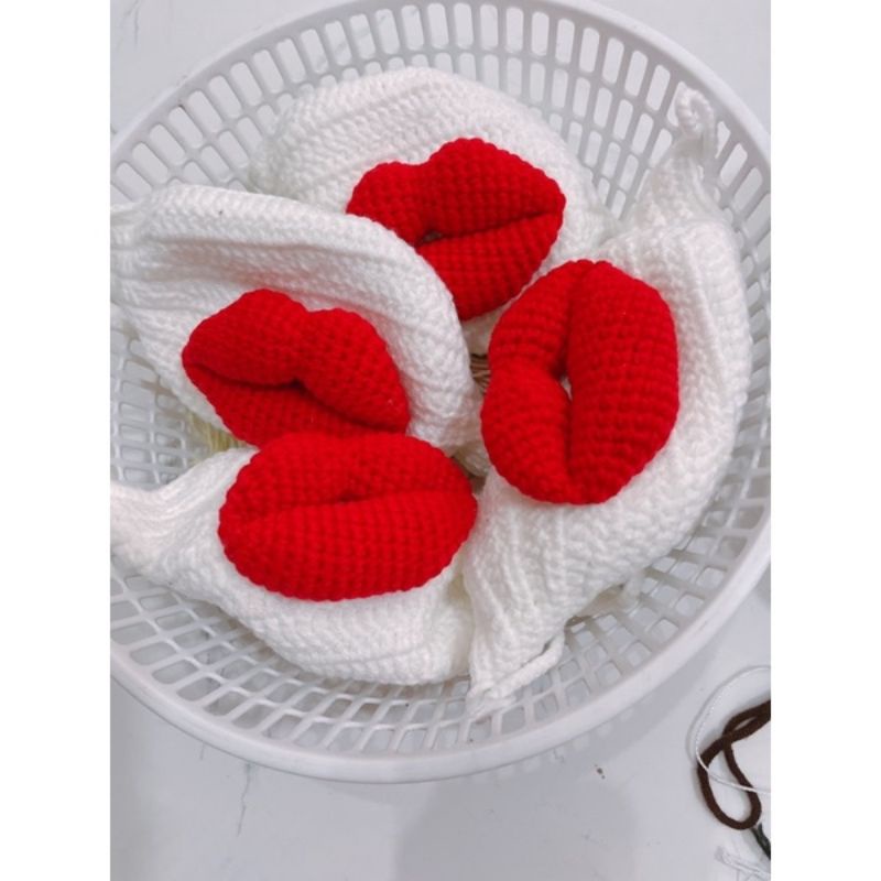 Khẩu trang hình môi 3d