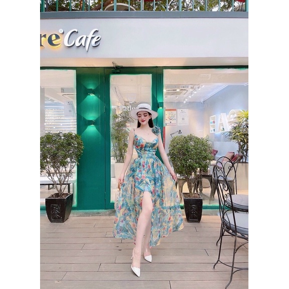 Váy maxi hoa cổ đổ 2 dây đính hoa xẻ tà
