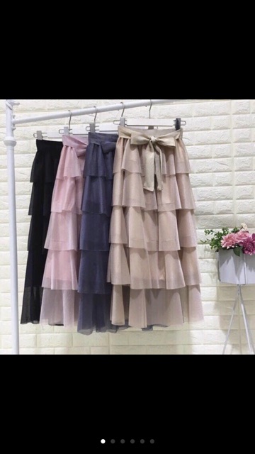 Chân váy voan nhũ 5 tầng dài siêu chảnh có video | BigBuy360 - bigbuy360.vn