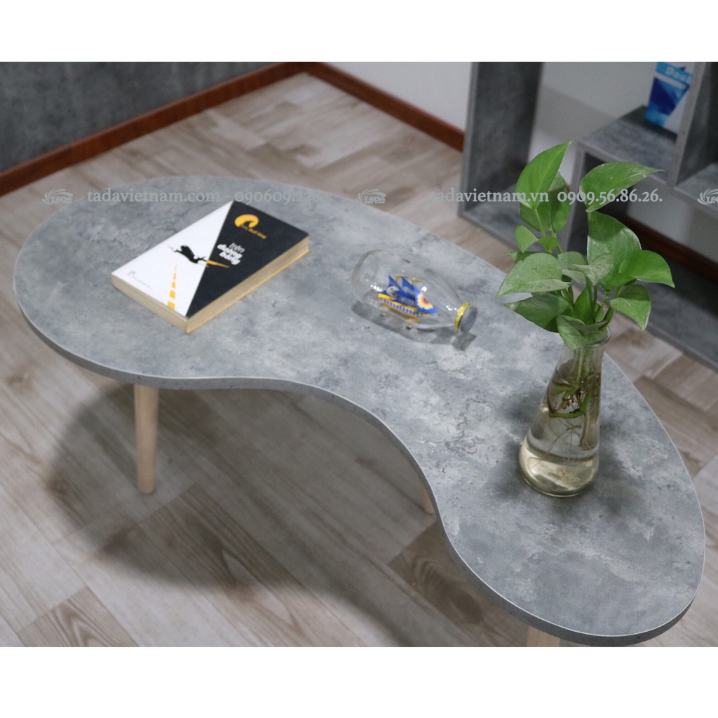 Bàn sofa TADA phòng khách kiểu dáng sang trọng màu bê tông với chân gỗ tự nhiên chắc chắn (zp07)