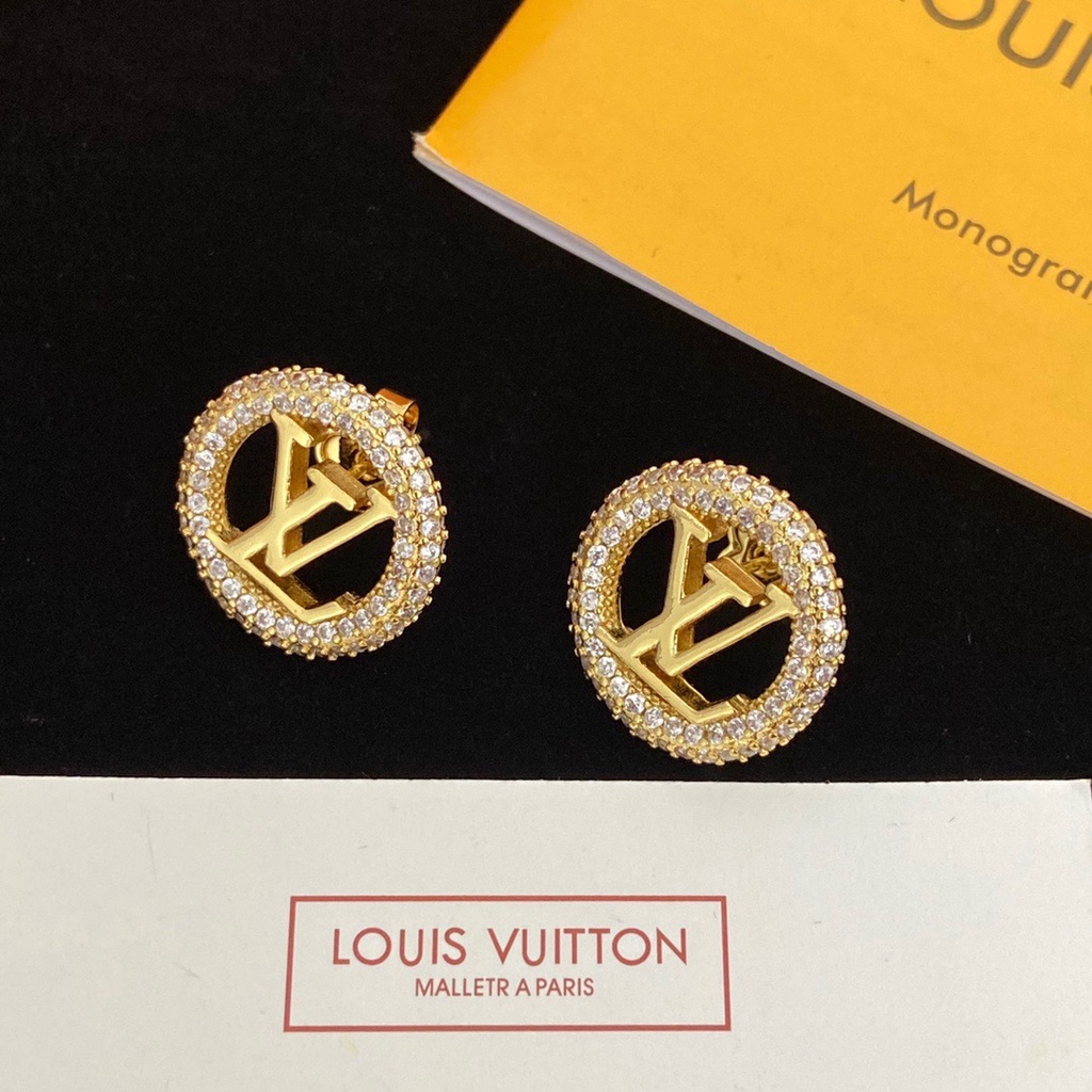 Bông Tai Louis Vuitton Đính Kim Cương Giả Hình Chữ Cái Thời Trang