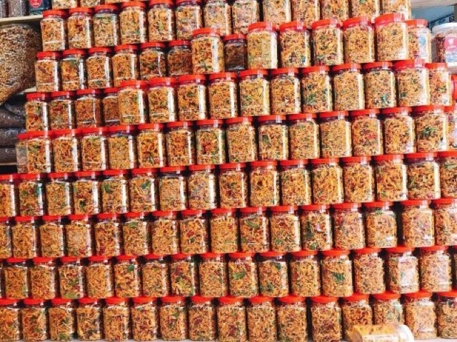 KHÔ GÀ LÁ CHANH CAY SIÊU NGON 500G | BigBuy360 - bigbuy360.vn