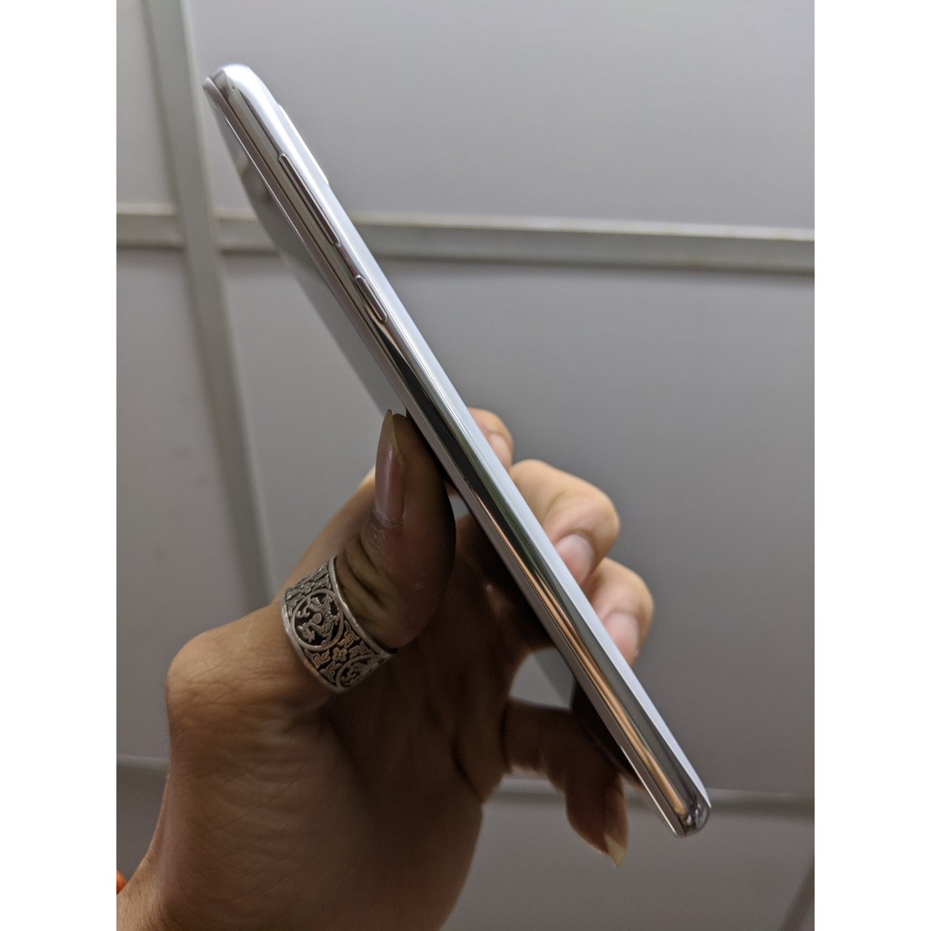 Điện thoại SHARP AQUOS R2 Zin Keng 98,99% Ram 4gb/64gb, Chip Snap 845 Mạnh Mẽ | BigBuy360 - bigbuy360.vn