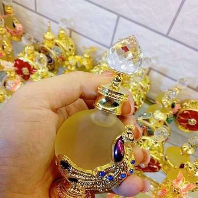 TINH DẦU NƯỚC HOA DUBAI CAO CẤP HÌNH CON CÔNG 35ML | Thế Giới Skin Care