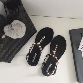 Dép sandal nạm đinh