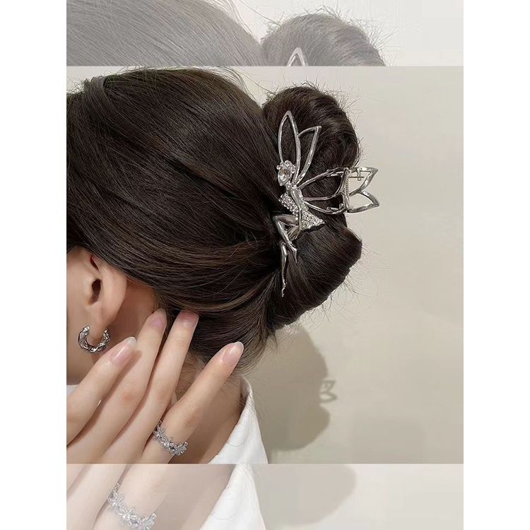 Kẹp Tóc Hình Cá Mập Bằng Kim Loại Màu Bạc Sang Trọng