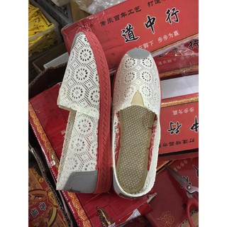 15 đôi giày ren nữ