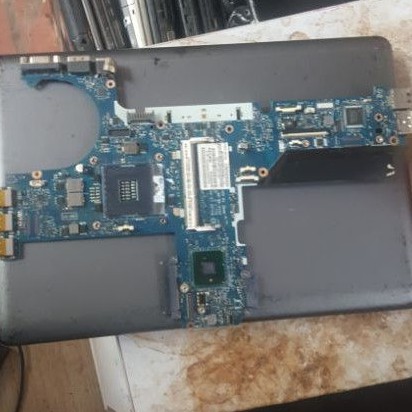 Main hp 8440p vga on và vga rời
