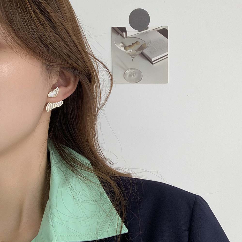 Khuyên Tai Hình Bướm Đính Kim Cương Phong Cách Hàn Quốc Thời Trang Cho Nữ