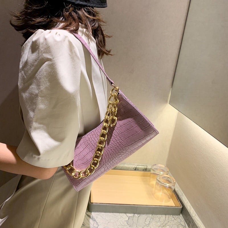 Túi Xách Kẹp Nách Queen Hot Trend - Kèm Dây Xích Bản To