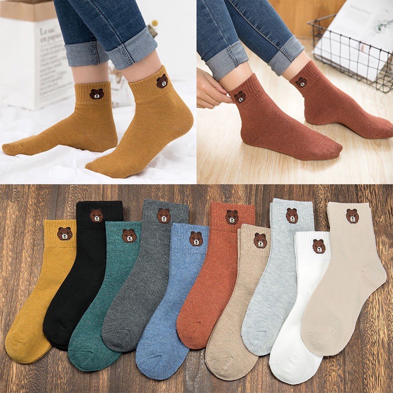 Tất vớ cao cổ hình Gấu Brown măt xấu cho nam và nữ Gommiecorner