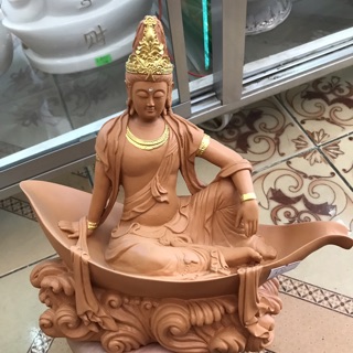Quan âm ngồi lá sen