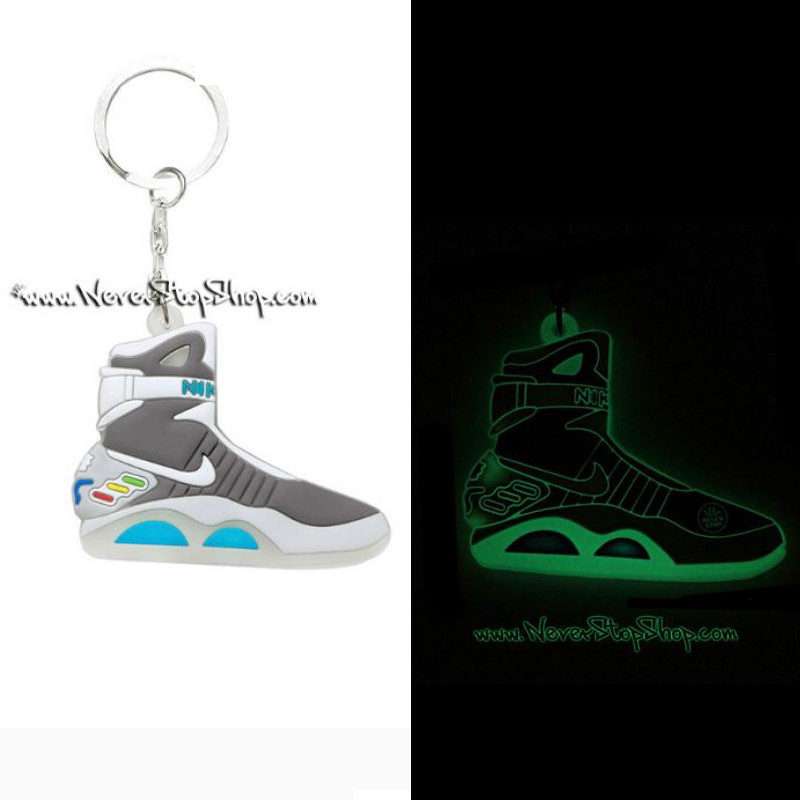 Móc khóa giày Nike Mag dạ quang phát sáng trong đêm