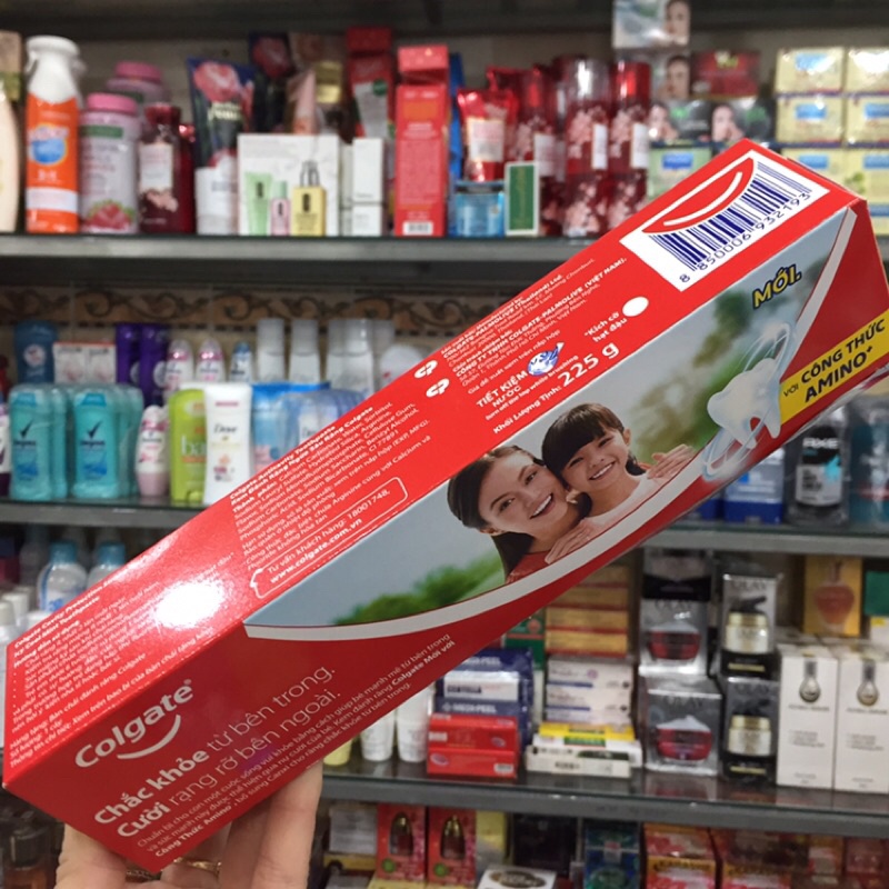 Kem đánh răng Colgate ngừa sâu răng chắc khoẻ 225g(tặng bàn chải)