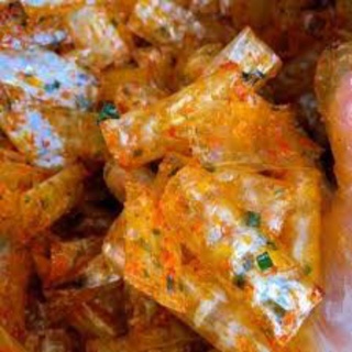 Bánh tráng cuộn hành phi thơm ngon