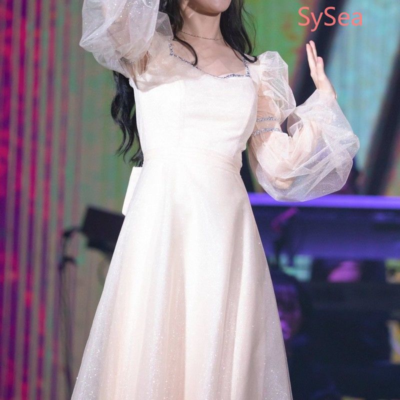 Đầm Dài Tay Phối Lưới Xinh Xắn Dành Cho Nữ