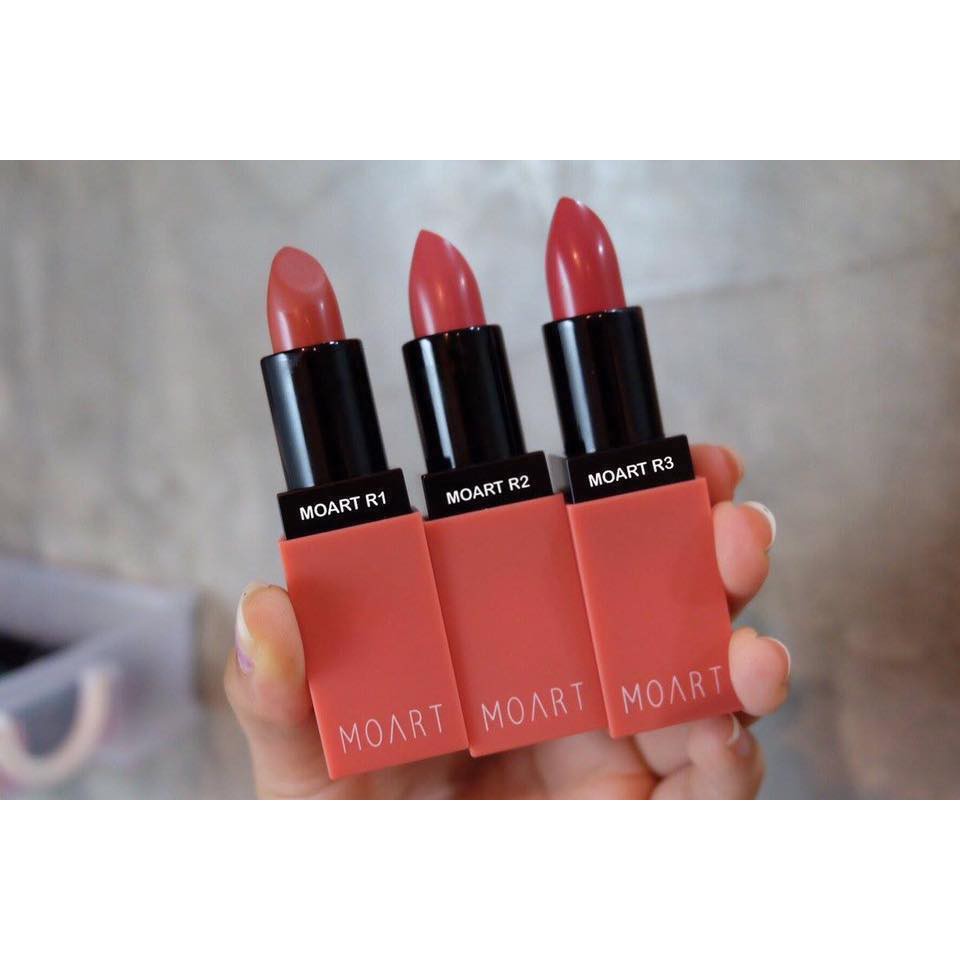 Son thỏi lì Moart Velvet Lipstick.