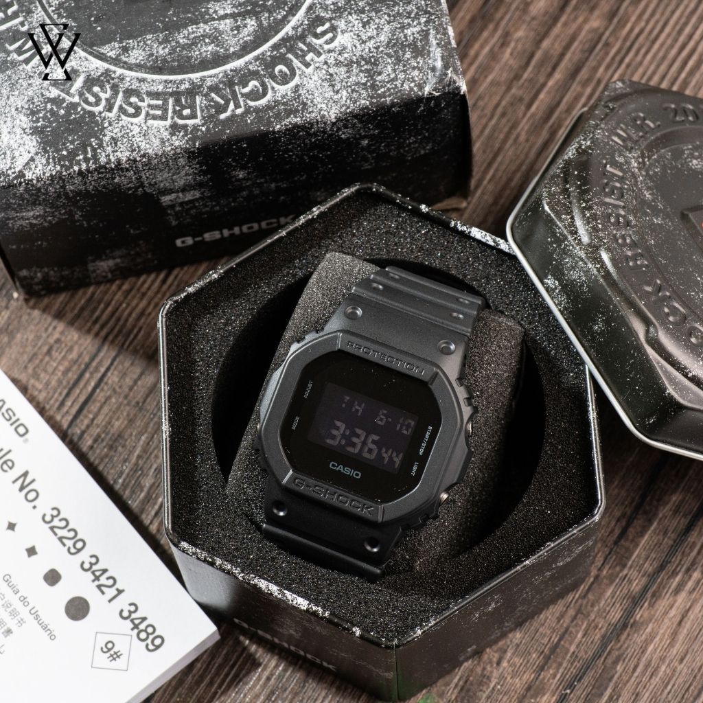 Đồng Hồ Quartz Nam Casio G-Shock WATCHSTORE DW-5600BB-1DR Thiết Kế Mặt Kính Khoáng 43mm, Dây Cao Su Và Vỏ Nhựa Bền Bỉ