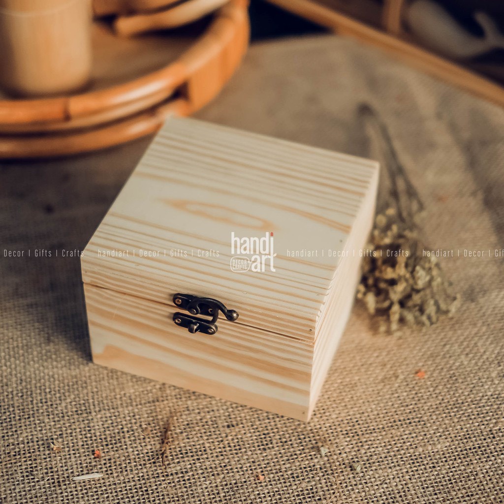 Hộp gỗ vuông đựng đồ trang trí (8x12x12cm) - Gỗ thông giá xưởng ( uy yisn chất lượng)