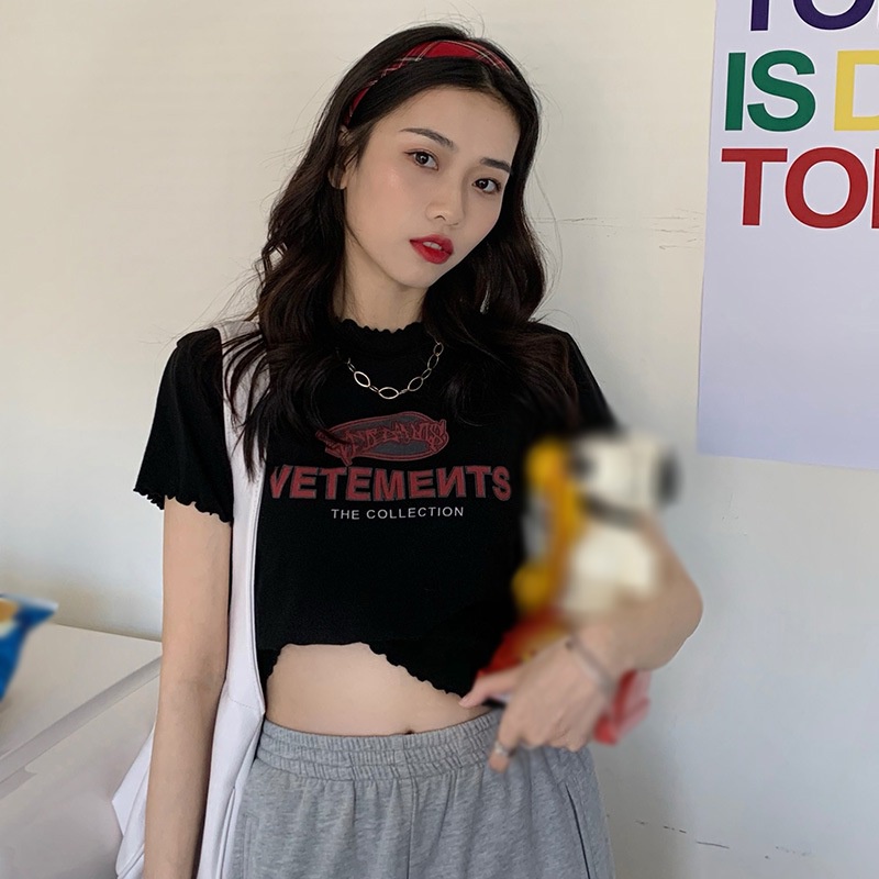 Áo croptop tay ngắn thun cổ tròn họa tiết in chữ phong thời trang cho nữ