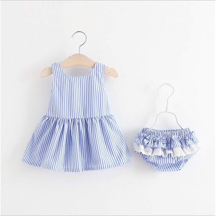 Sét váy hai dây hở lưng đính nơ kèm quần chip cho bé gái mặc hè kiểu Hàn Quốc 2019 (TTS228)