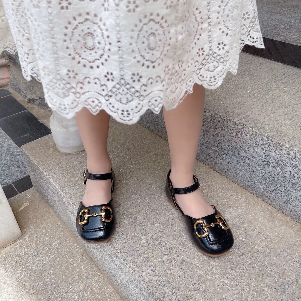 Giày sandal bé gái - Dép sandal quai dán mũi vuông phối móc xích cực điệu cho bé từ 3-8 tuổi phong cách Hàn Quốc V601