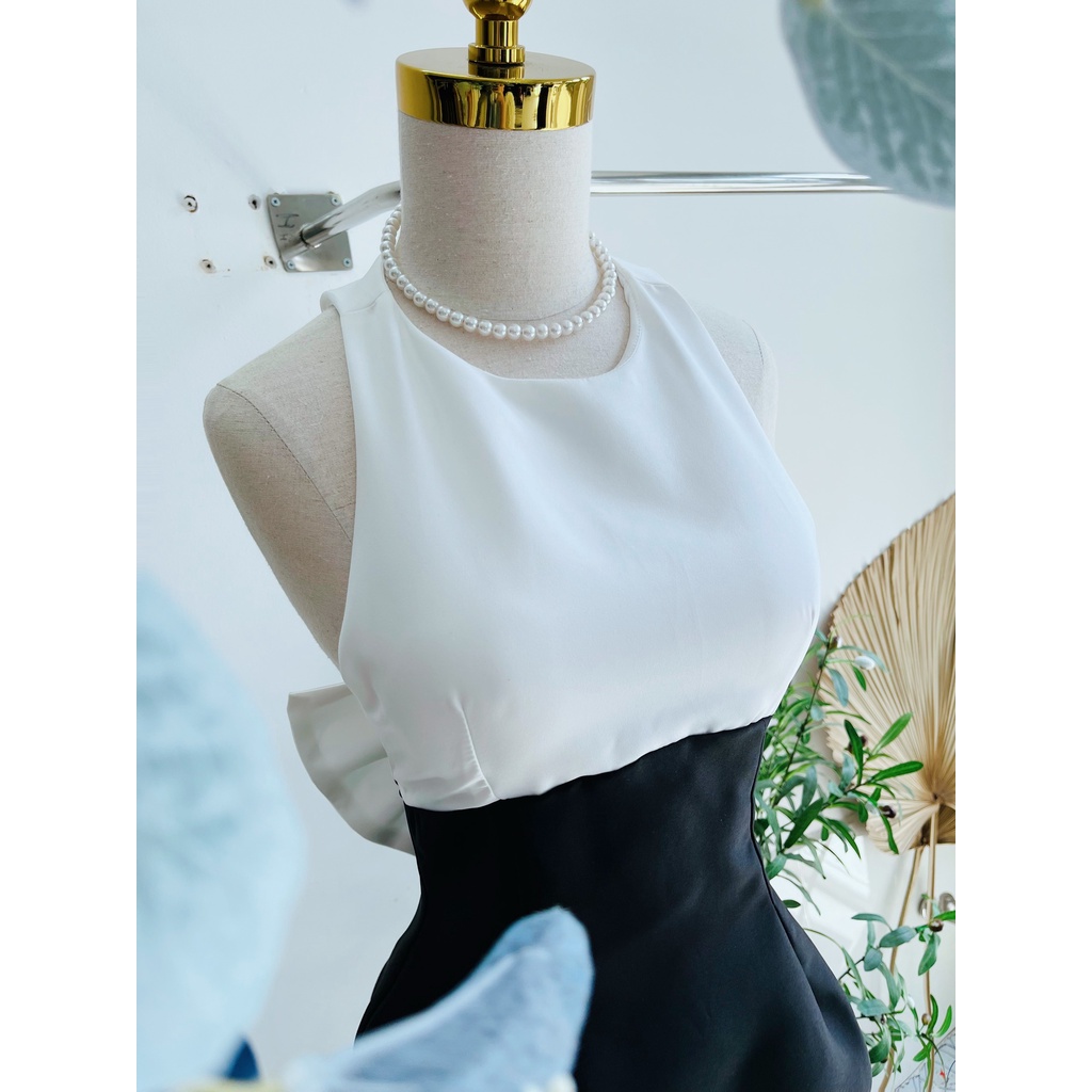 Yumi dress cổ yếm hở lưng nơ bản to