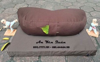 Bồ đoàn ngồi thiền chữ V