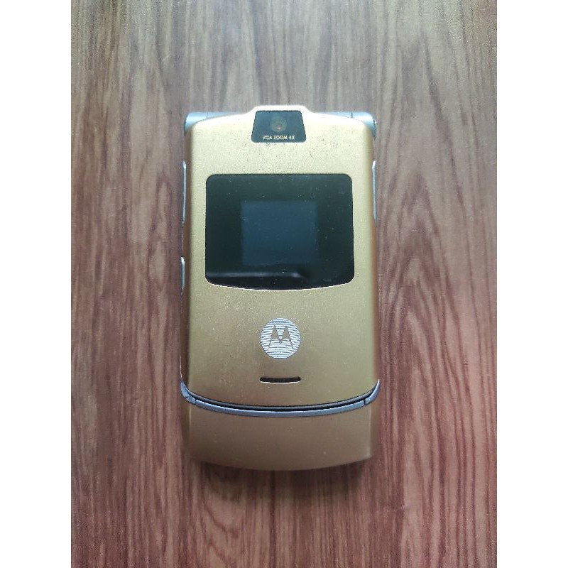 Xác điện thoại Motorola V3