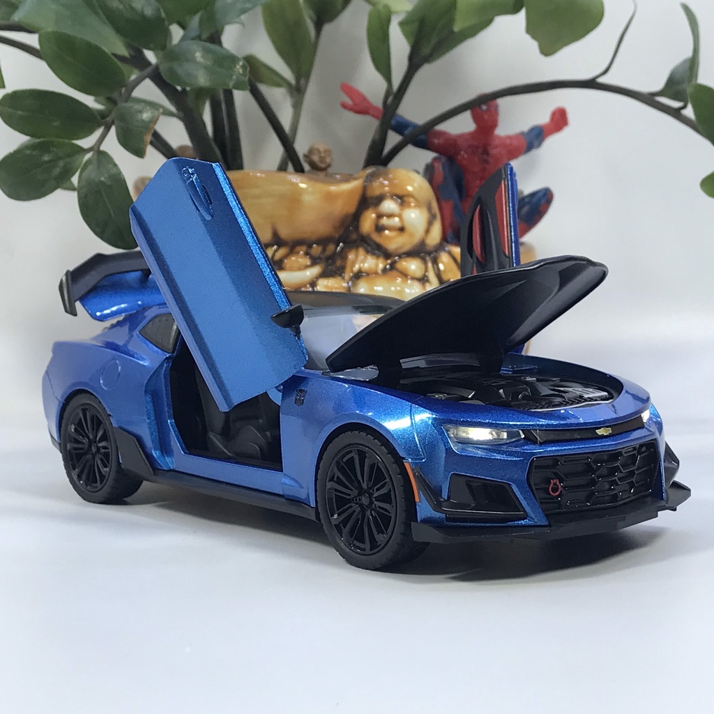 Mô hình xe ô tô Chevrolet Camaro tỷ lệ 1:24 dòng xe cơ bắp Mỹ
