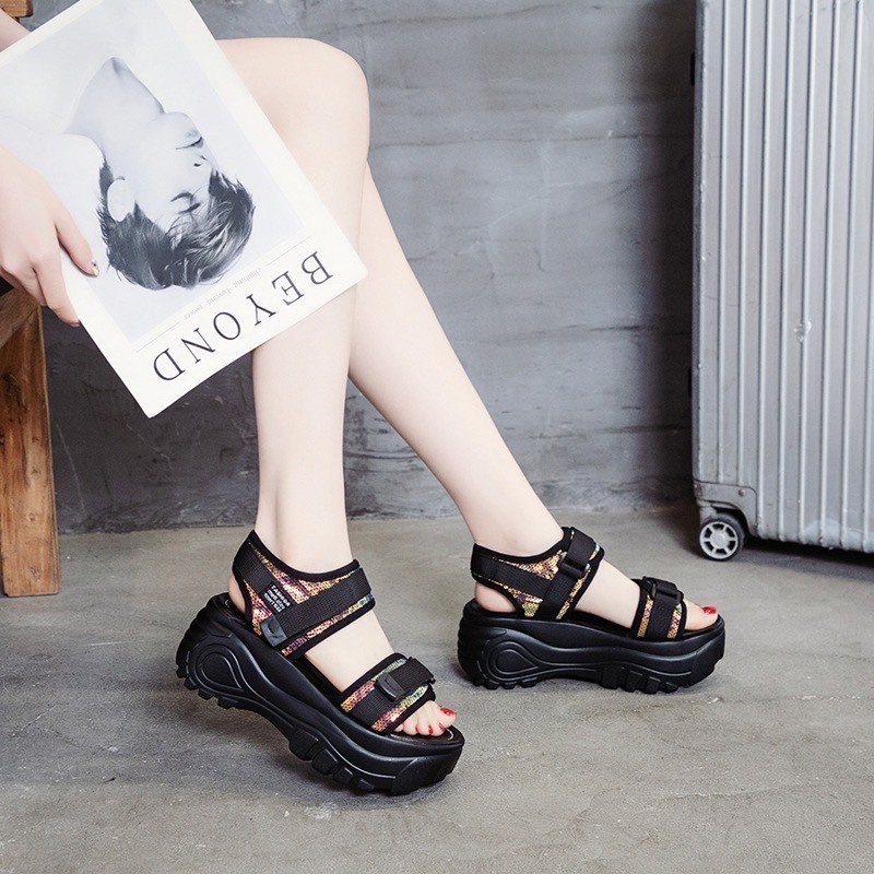Giày Sandal Nữ Độn Đế ❤️FREESHIP❤️ Dép Quai Hậu Nữ Đế Bánh Mì 2 Quai Kim Tuyến Siêu Hot