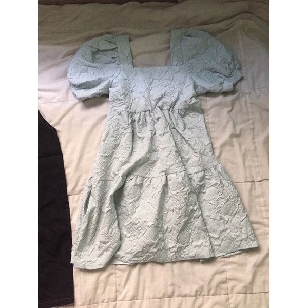 Pass/thanh lí đầm, yếm cá nhân