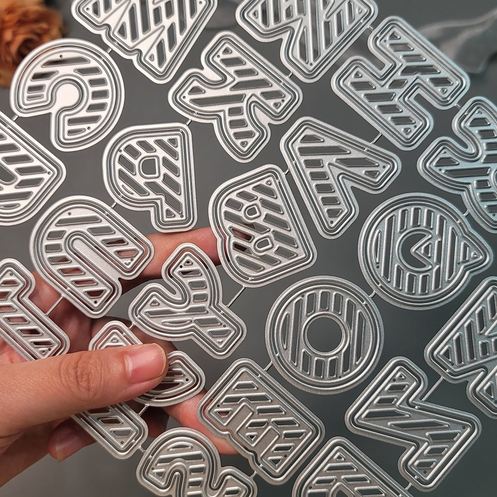 Khuôn Cắt Giấy Kim Loại 2 Lớp Hình Chữ Cái Kích Thước Lớn diy