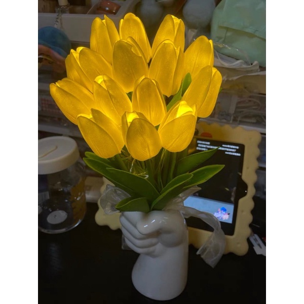 Lọ cắm hoa hình bàn tay bình cắm hoa độc lạ trang trí nhà cửa