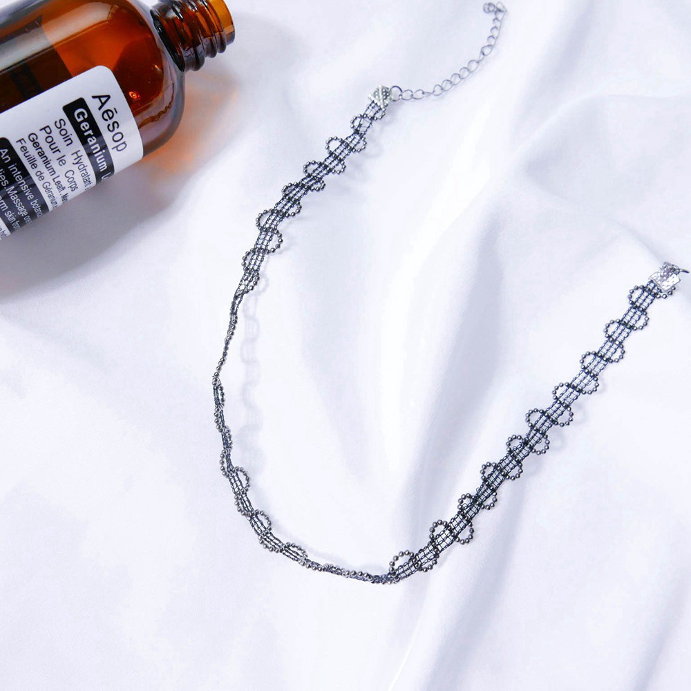 Vòng cổ dây bện đính hạt nhỏ