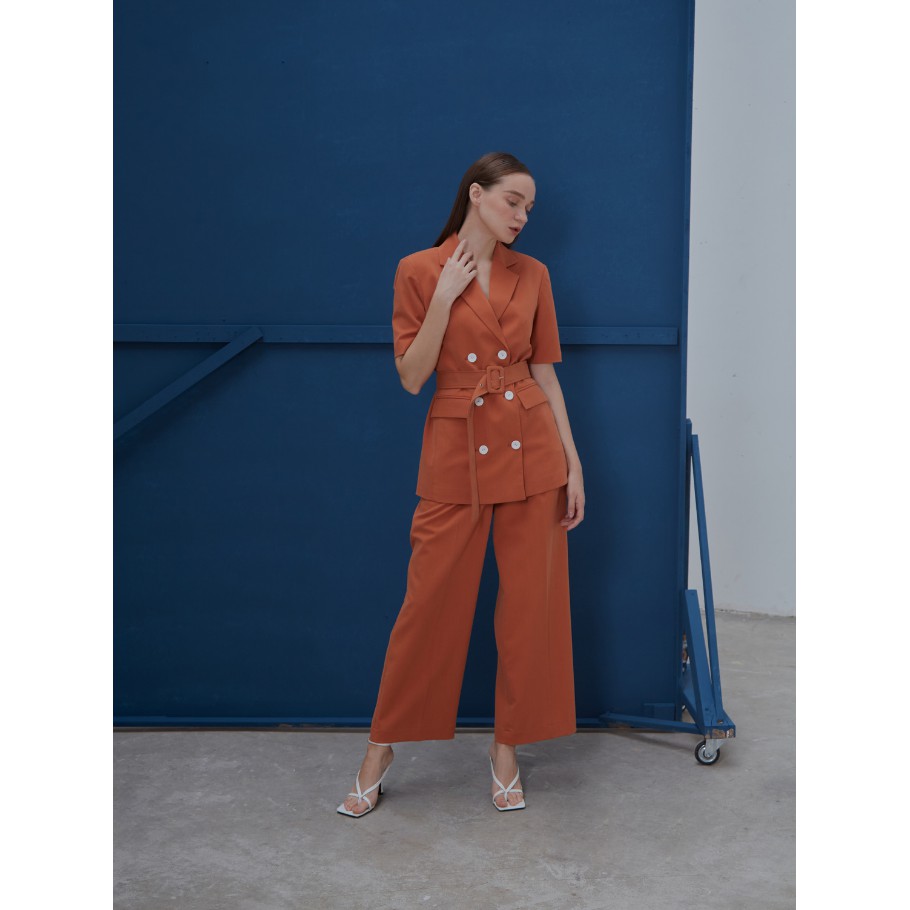 [Mã FAMALLT5 giảm 15% đơn 150k] COCO SIN - Áo Vest Cam Tay Ngắn Đính Nút | BigBuy360 - bigbuy360.vn