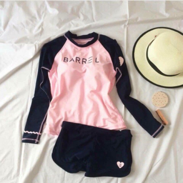 Giá sập sànBikini đồ bơi tay dài hàn quốc ( kèm hình thật + feedback)